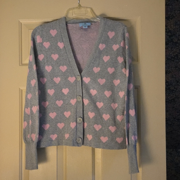 CeCe Gray Cardigan with Pink Heart Pattern - Picture 1 of 5